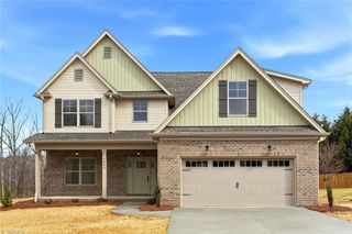 6809 Orchard Path Drive, Clemmons, NC 27012