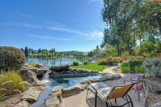 3277 Collingswood Dr, El Dorado Hills, CA 95762