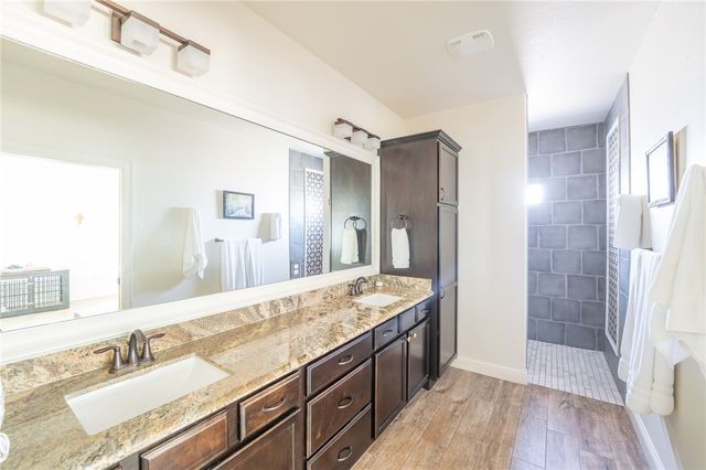 13918 Windjammer Dr, Corpus Christi, TX 78418