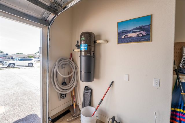 13918 Windjammer Dr, Corpus Christi, TX 78418