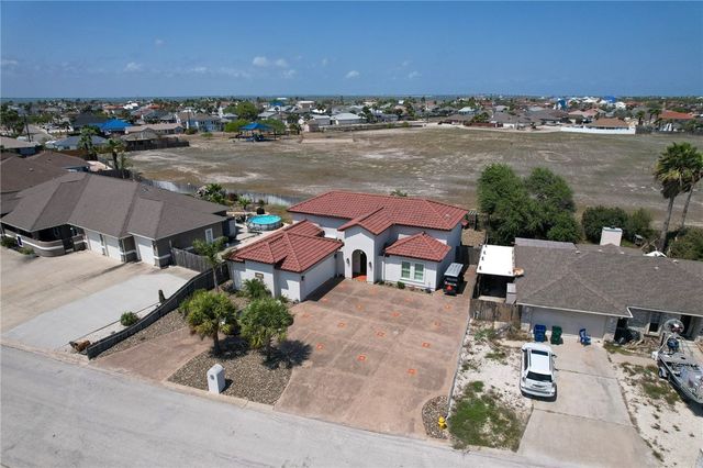 13918 Windjammer Dr, Corpus Christi, TX 78418