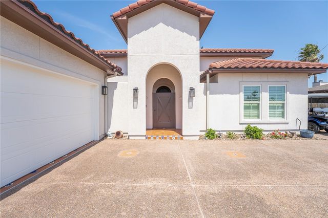 13918 Windjammer Dr, Corpus Christi, TX 78418