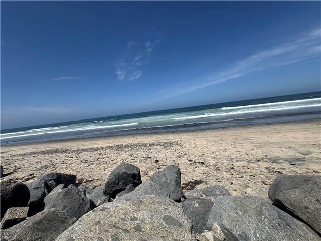 1398 Seacoast C, Imperial Beach, CA 91932