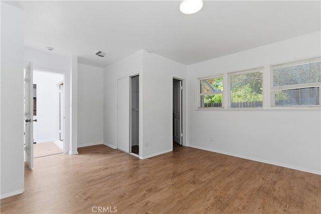 17363 Saticoy Street, Northridge, CA 91325