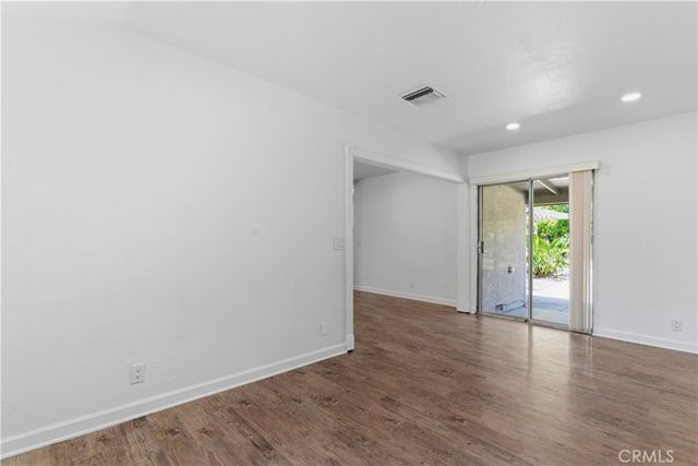 17363 Saticoy Street, Northridge, CA 91325