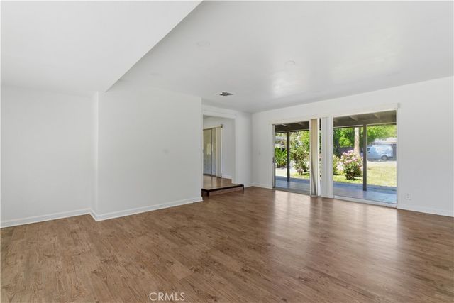 17363 Saticoy Street, Northridge, CA 91325