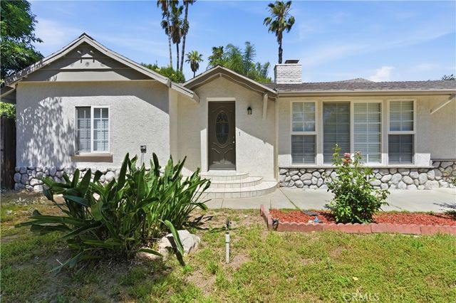 17363 Saticoy Street, Northridge, CA 91325
