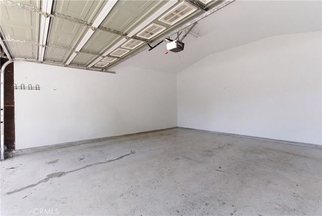 17363 Saticoy Street, Northridge, CA 91325