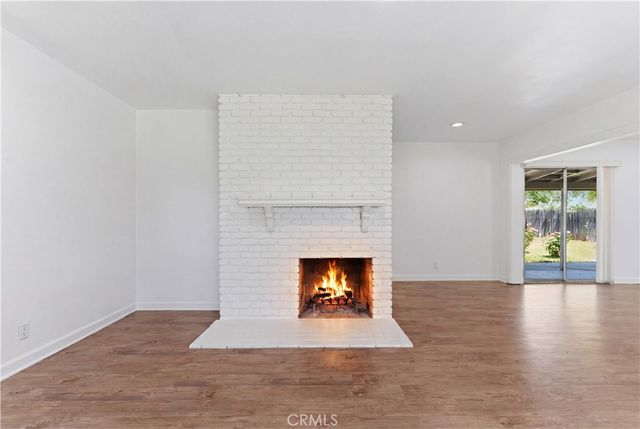 17363 Saticoy Street, Northridge, CA 91325