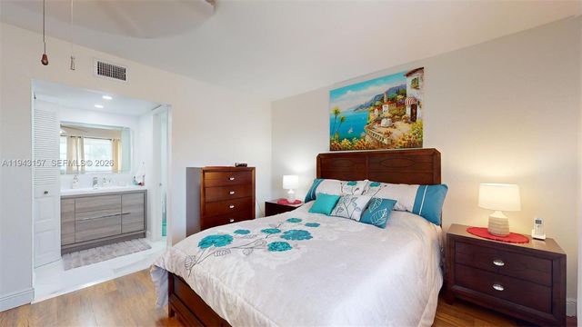 7877 Golf Cir Dr 304, Margate, FL 33063