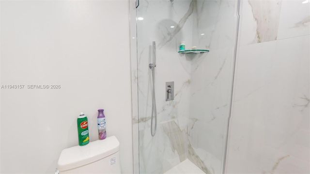 7877 Golf Cir Dr 304, Margate, FL 33063