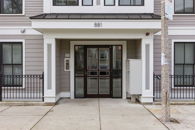 881 E 2nd St 10, Boston, MA 02127
