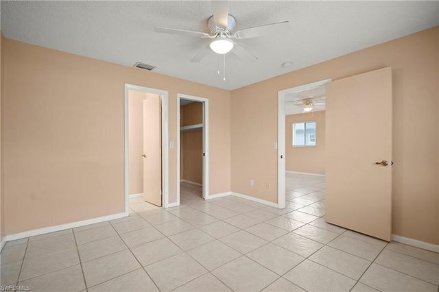 4406 santa barbara BLVD B, Cape Coral, FL 33914