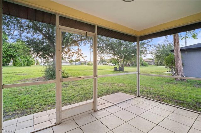 4406 santa barbara BLVD B, Cape Coral, FL 33914