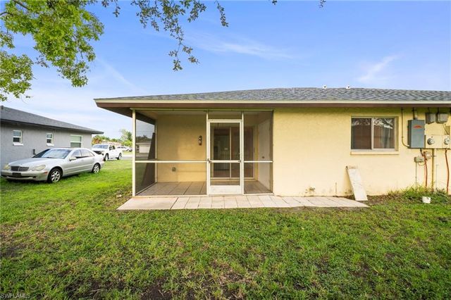 4406 santa barbara BLVD B, Cape Coral, FL 33914