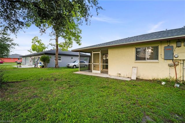 4406 santa barbara BLVD B, Cape Coral, FL 33914