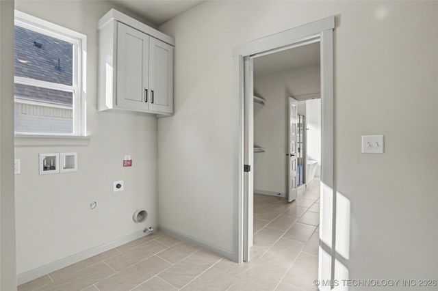 13622 S 21st Court E, Bixby, OK 74008