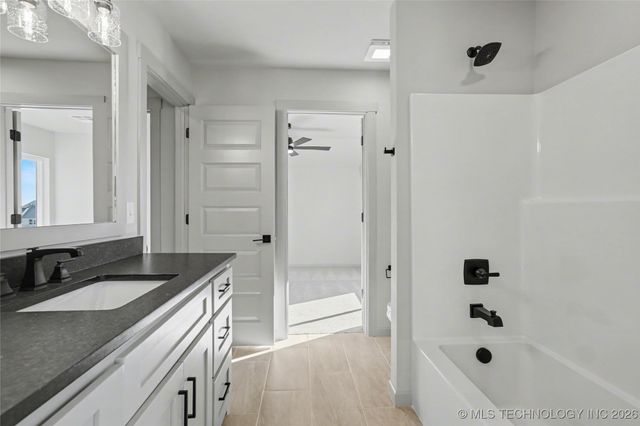 13622 S 21st Court E, Bixby, OK 74008