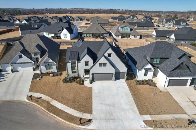 13622 S 21st Court E, Bixby, OK 74008