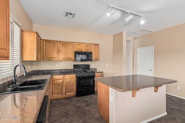 45401 W BALBOA Drive, Maricopa, AZ 85139