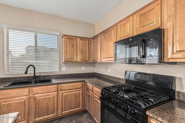 45401 W BALBOA Drive, Maricopa, AZ 85139