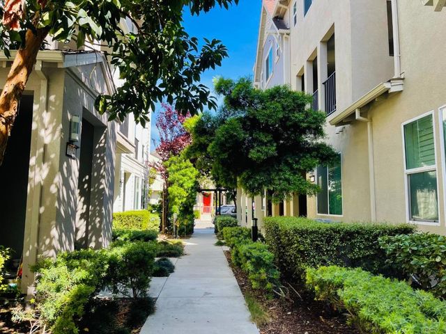 8551 Boardwalk Way, Newark, CA 94560