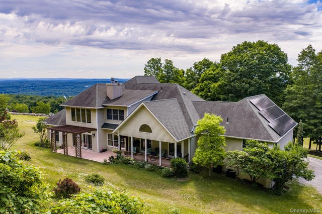 5 Rachel Court, Bloomingburg, NY 12721