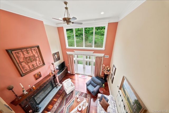 5 Rachel Court, Bloomingburg, NY 12721
