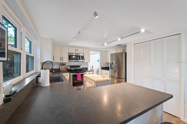 13609 HERITAGE WAY, Tampa, FL 33613