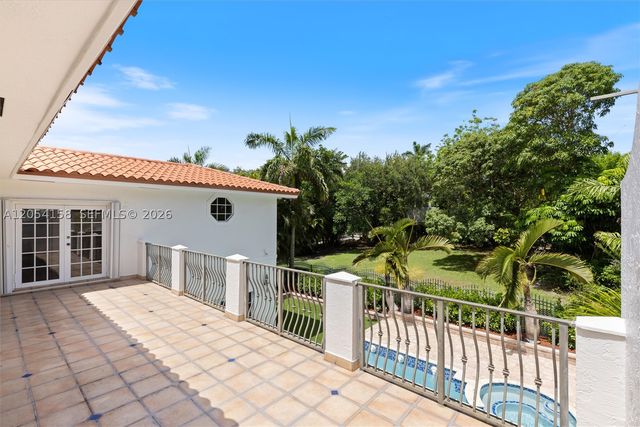 145 W Sunrise Ave, Coral Gables, FL 33133