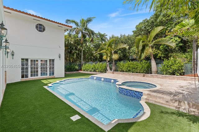 145 W Sunrise Ave, Coral Gables, FL 33133