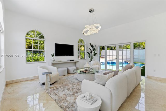 145 W Sunrise Ave, Coral Gables, FL 33133