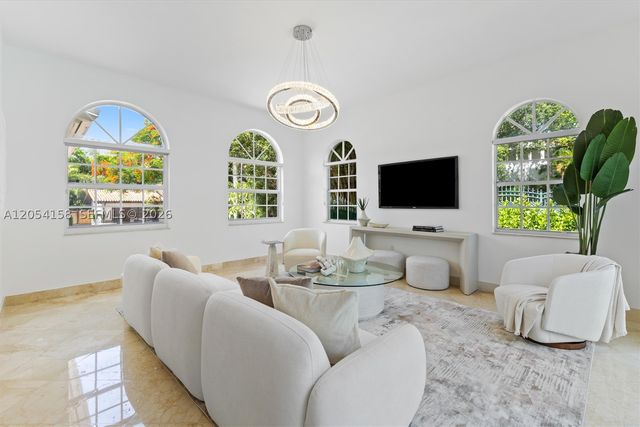 145 W Sunrise Ave, Coral Gables, FL 33133