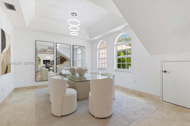 145 W Sunrise Ave, Coral Gables, FL 33133