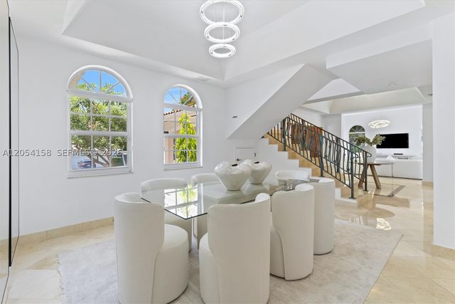 145 W Sunrise Ave, Coral Gables, FL 33133