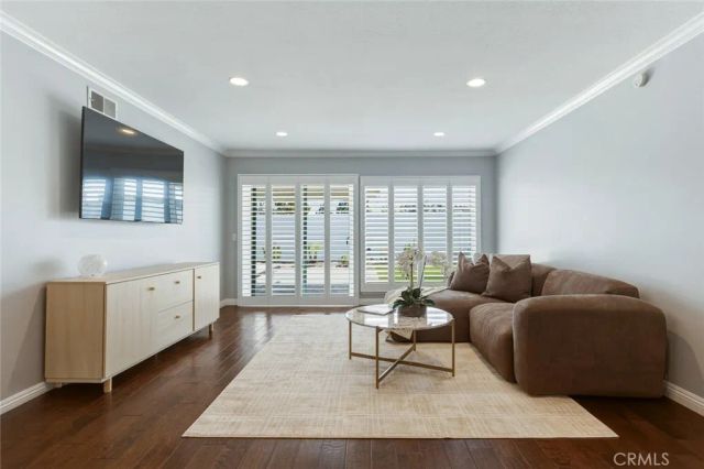 9952 Effingham, Huntington Beach, CA 92646