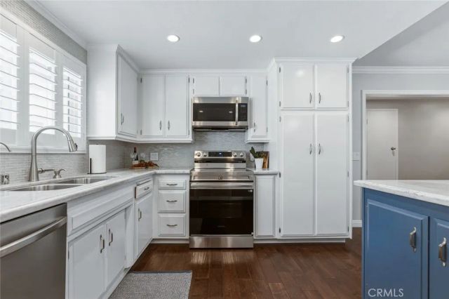 9952 Effingham, Huntington Beach, CA 92646