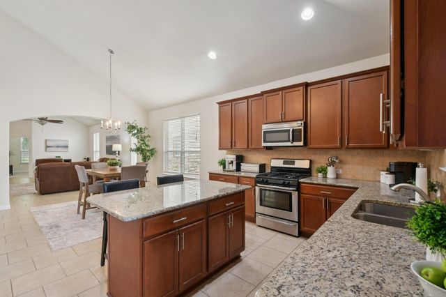 413 Longhorn Cavern RD, Leander, TX 78641