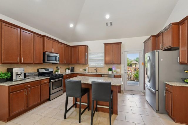 413 Longhorn Cavern RD, Leander, TX 78641