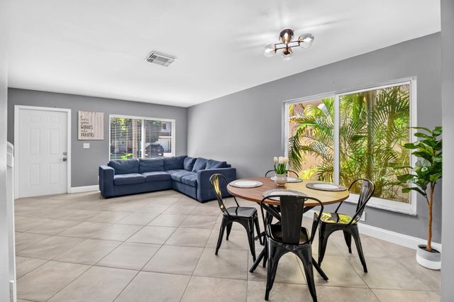 6233 WILLOUGHBY Circle, Lake Worth, FL 33463