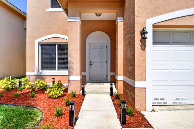 6233 WILLOUGHBY Circle, Lake Worth, FL 33463