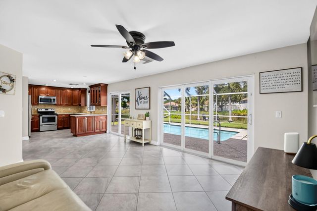 6233 WILLOUGHBY Circle, Lake Worth, FL 33463