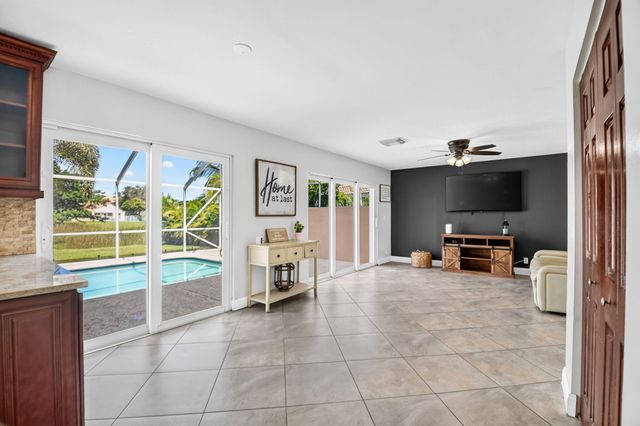 6233 WILLOUGHBY Circle, Lake Worth, FL 33463