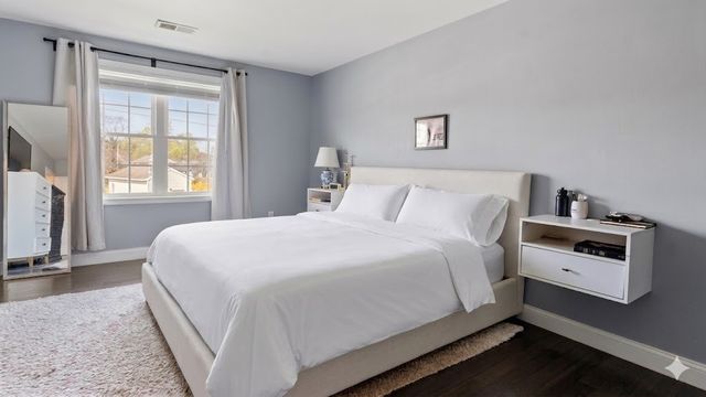 488 Long Street, Warwick, RI 02886