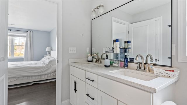 488 Long Street, Warwick, RI 02886