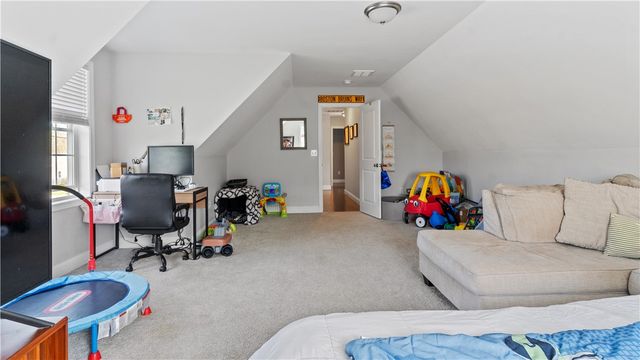 488 Long Street, Warwick, RI 02886