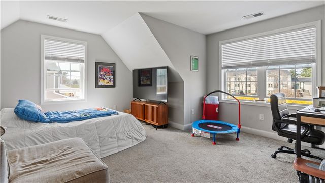 488 Long Street, Warwick, RI 02886