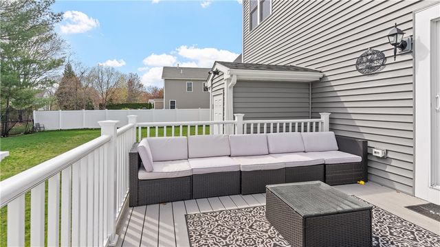 488 Long Street, Warwick, RI 02886