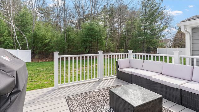 488 Long Street, Warwick, RI 02886