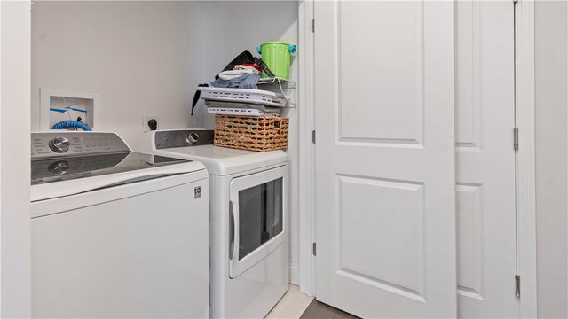 488 Long Street, Warwick, RI 02886